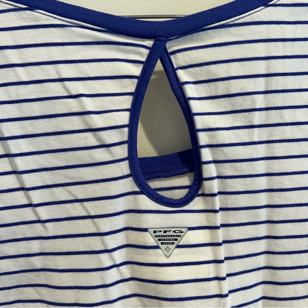 Columbia PFG long sleeved‎ top - Picture 2 of 5